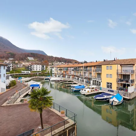 Tasman S16-2 By Interhome