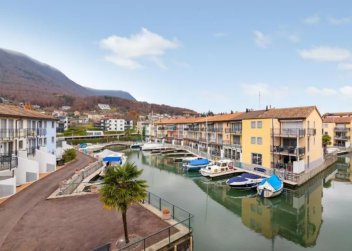 Tasman S16-2 By Interhome