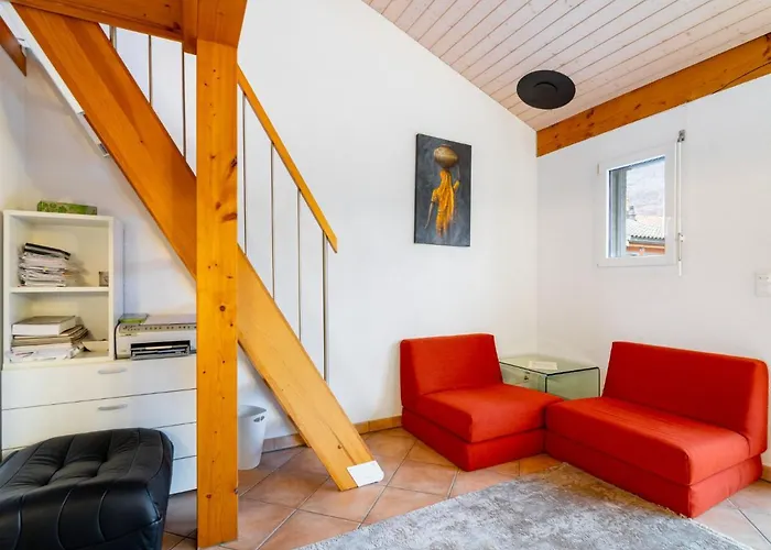 Tasman S16-2 By Interhome *