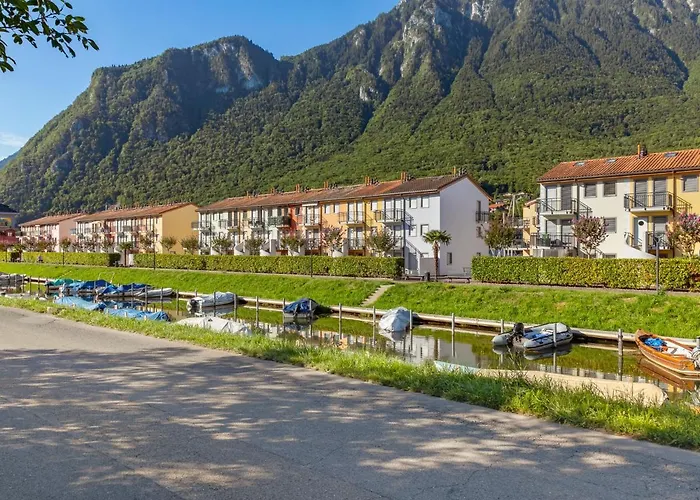 Tasman S16-2 By Interhome