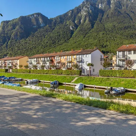 Tasman S16-2 By Interhome